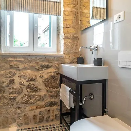 No.5 Luxury Спліт