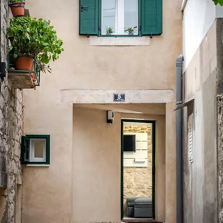 No.5 Luxury * Спліт